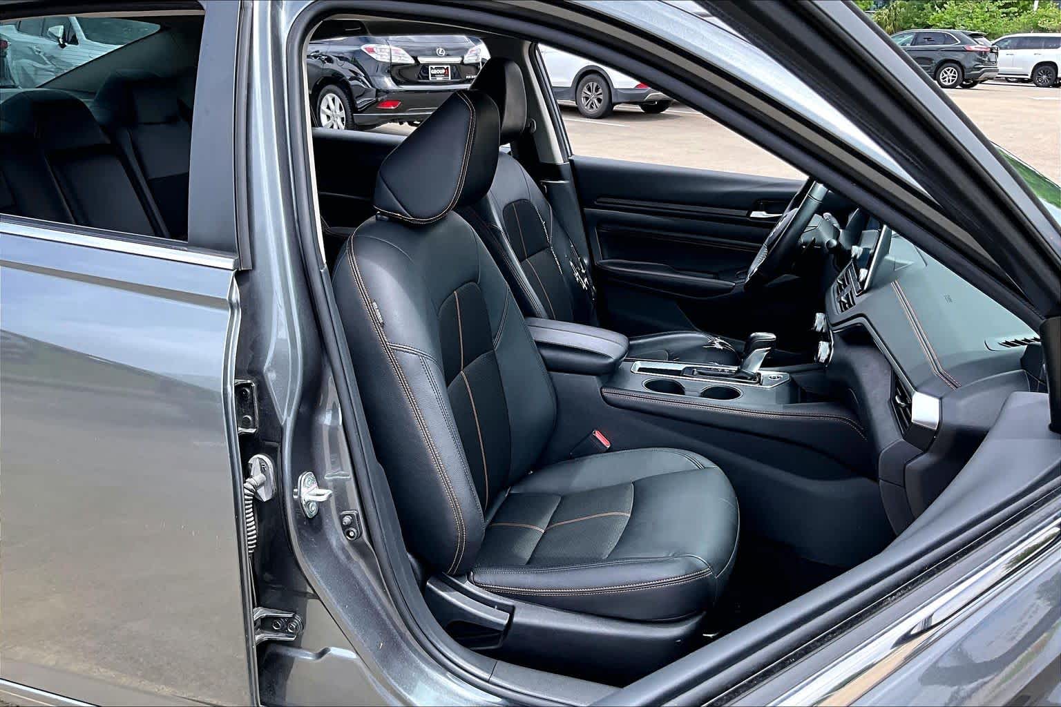 2022 Nissan Altima 2.5 SR Gun Metallic at Sterling McCall Nissan