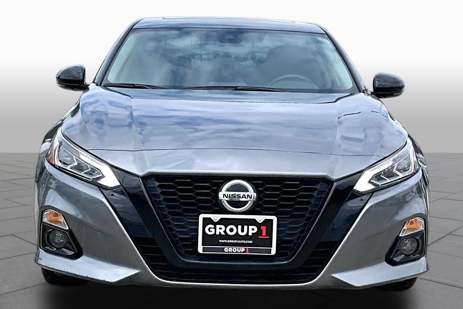 2022 Nissan Altima 2.5 SR Gun Metallic at Sterling McCall Nissan