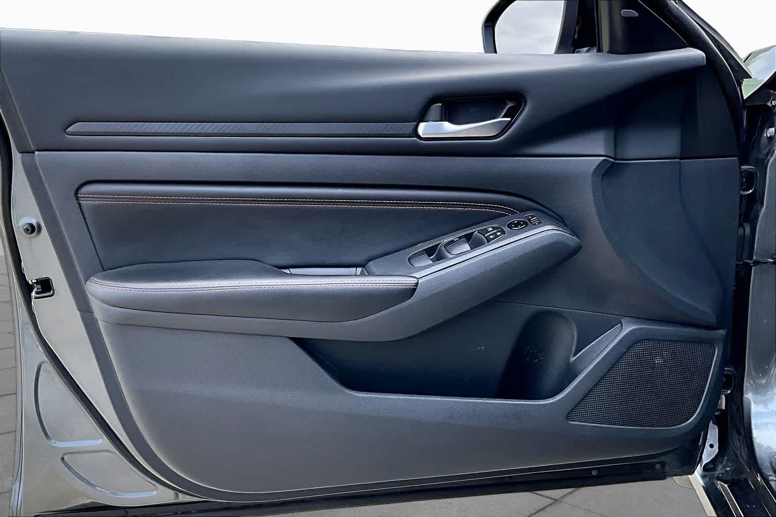 2022 Nissan Altima 2.5 SR Gun Metallic at Sterling McCall Nissan