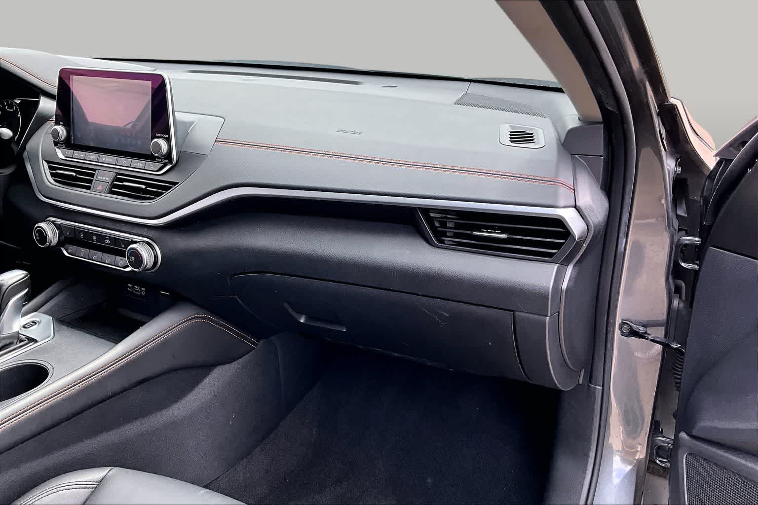 2022 Nissan Altima 2.5 SR Gun Metallic at Sterling McCall Nissan