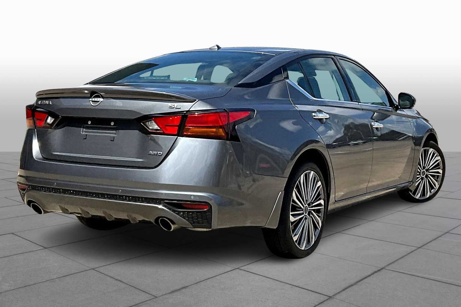 2025 Nissan Altima SL Gun Metallic at Sterling McCall Nissan
