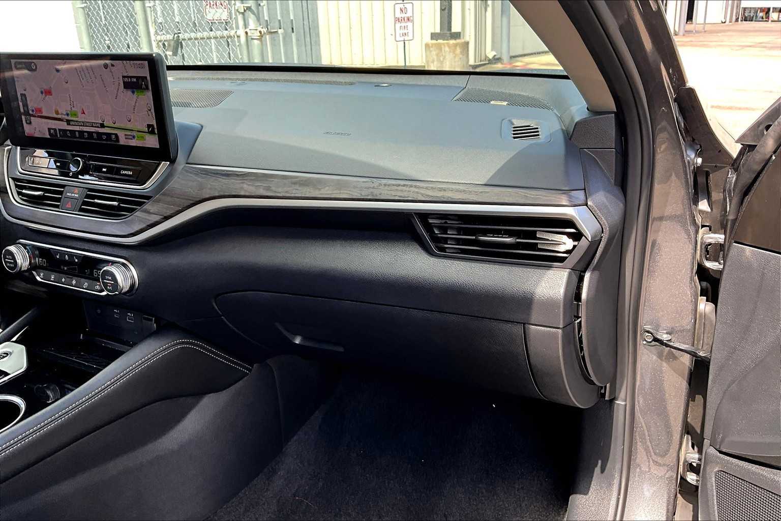 2025 Nissan Altima SL Gun Metallic at Sterling McCall Nissan