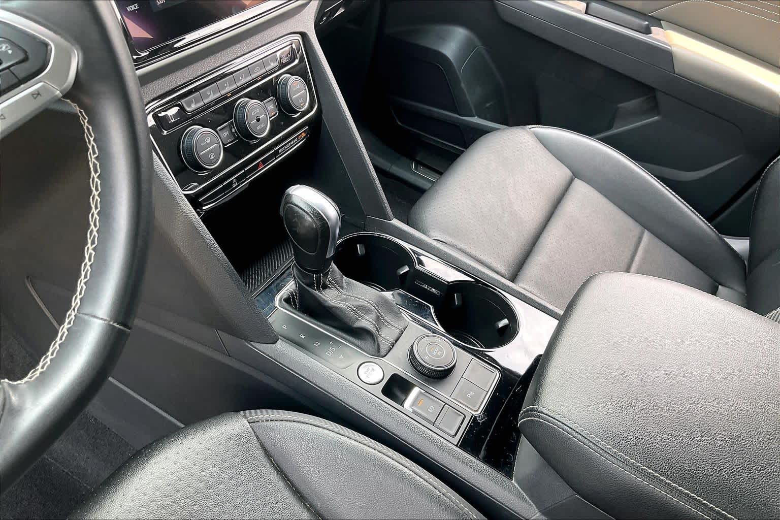 2021 Volkswagen Atlas Cross Sport 3.6L V6 SEL Deep Black Pearl at AutoNation USA Katy