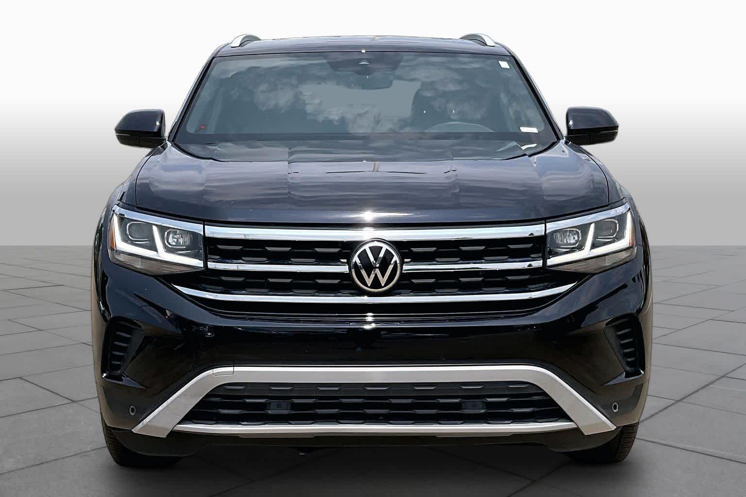 2021 Volkswagen Atlas Cross Sport 3.6L V6 SEL Deep Black Pearl at AutoNation USA Katy