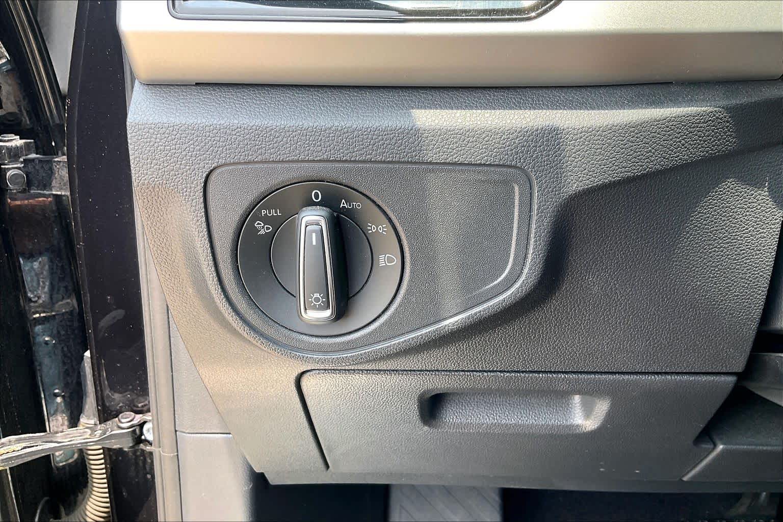 2021 Volkswagen Atlas Cross Sport 3.6L V6 SEL Deep Black Pearl at AutoNation USA Katy
