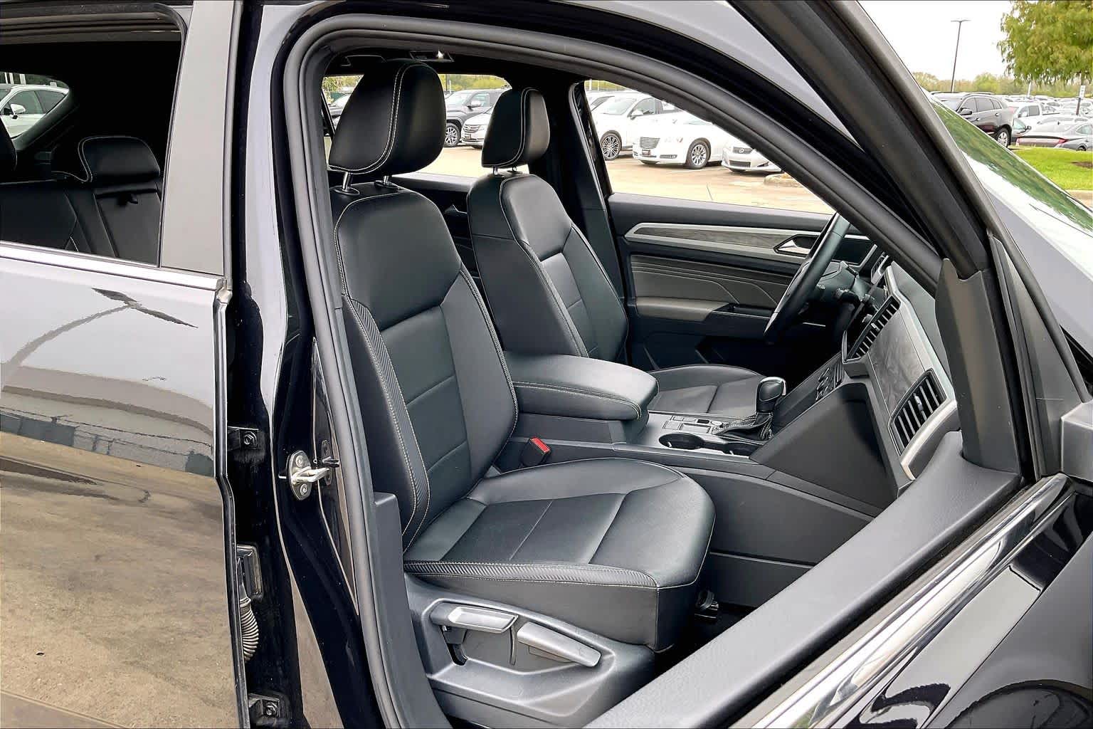 2021 Volkswagen Atlas Cross Sport 2.0T SE w/Technology Deep Black Pearl at AutoNation Chrysler Jeep Dodge Ram Spring