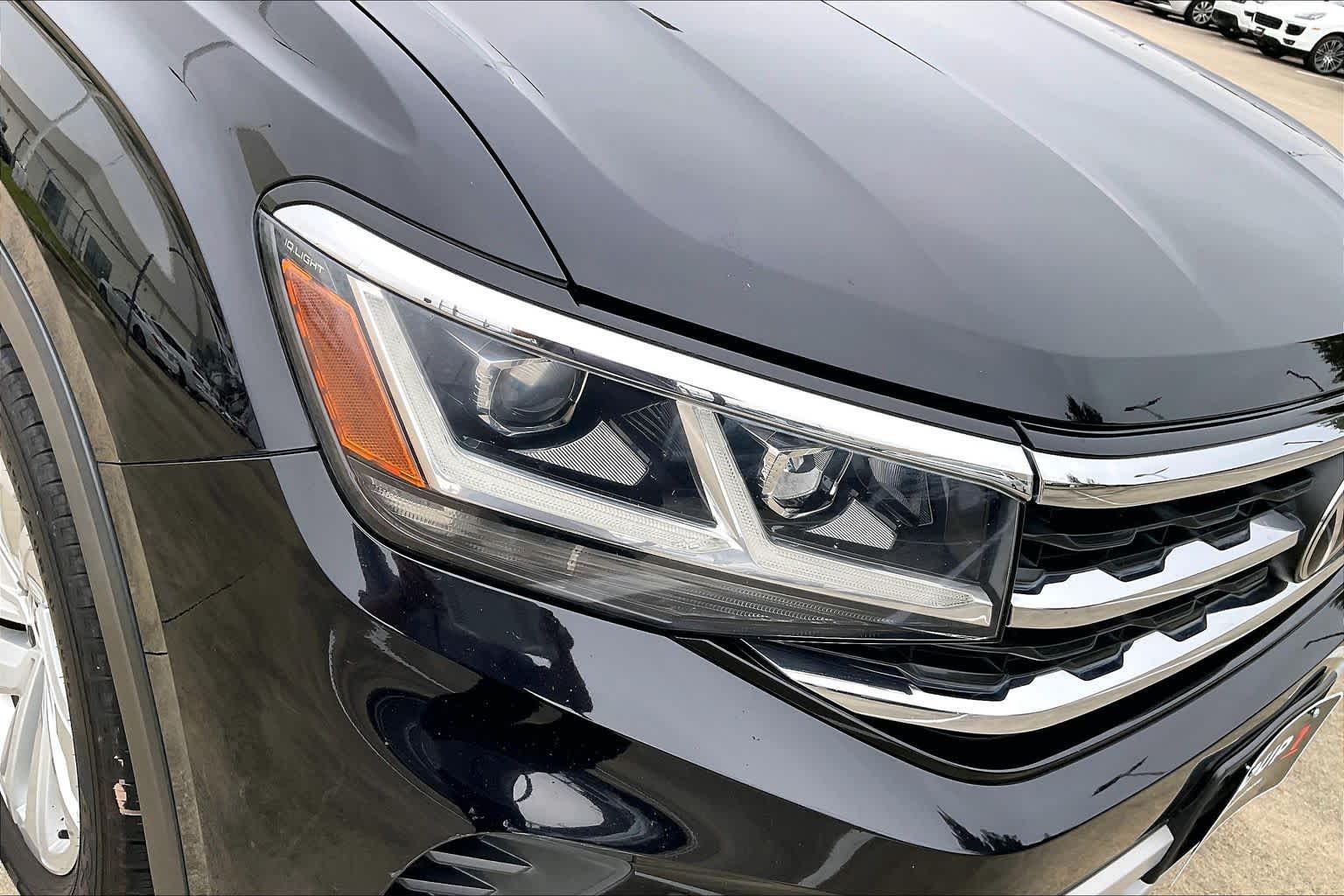 2021 Volkswagen Atlas Cross Sport 2.0T SE w/Technology Deep Black Pearl at AutoNation Chrysler Jeep Dodge Ram Spring