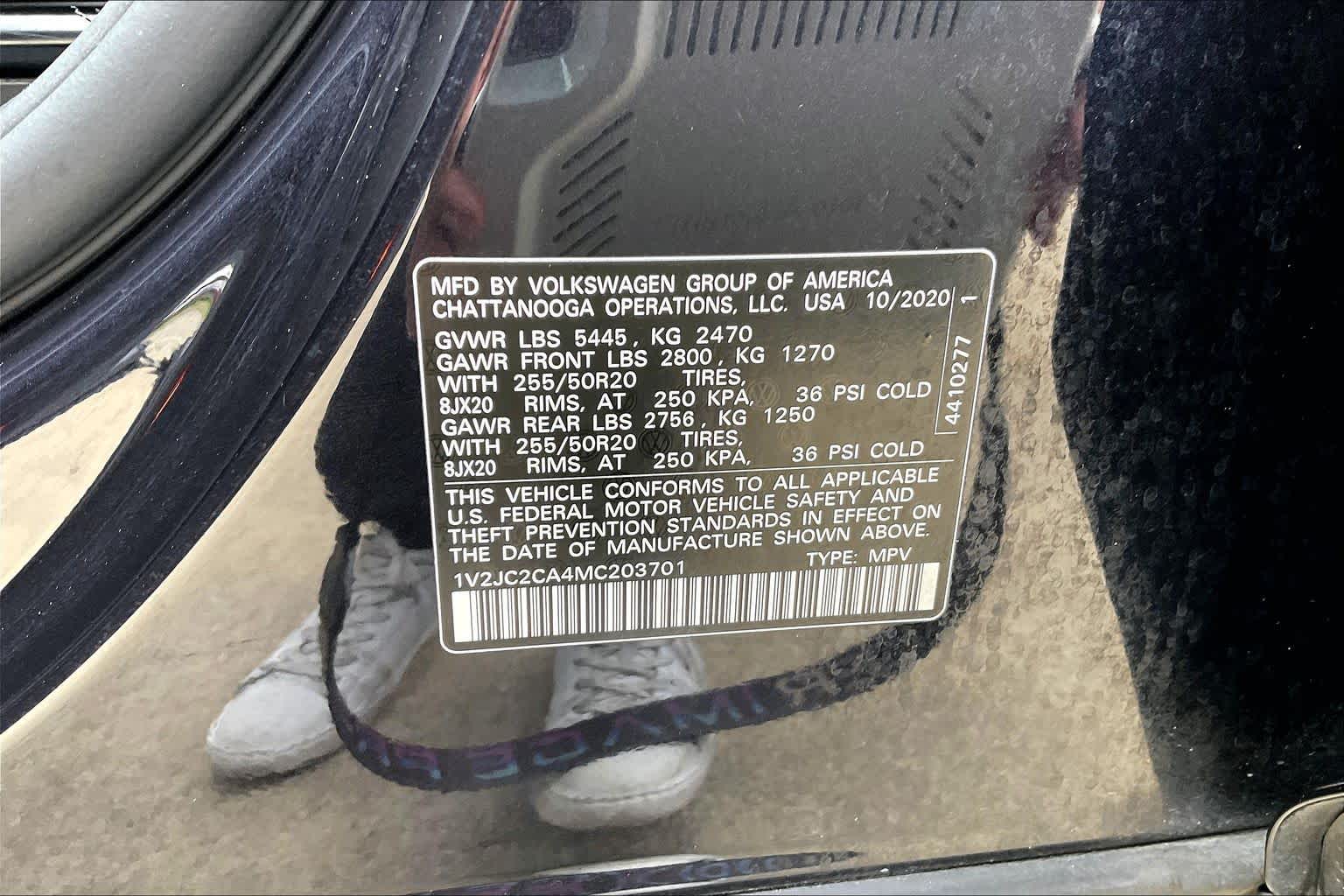 2021 Volkswagen Atlas Cross Sport 2.0T SE w/Technology Deep Black Pearl at AutoNation Chrysler Jeep Dodge Ram Spring