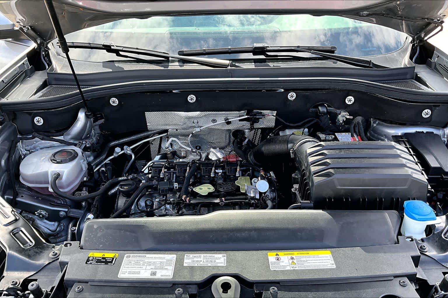 2024 Volkswagen Atlas photo 30 of 35