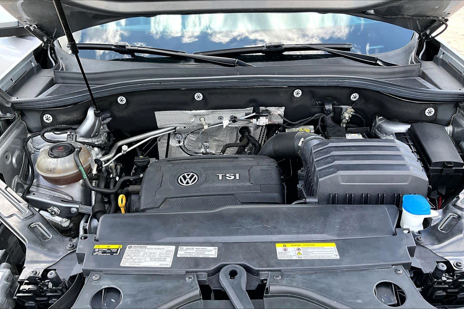 2021 Volkswagen Atlas Cross Sport 2.0T SE w/Technology Pyrite Silver Metallic at AutoNation USA Katy