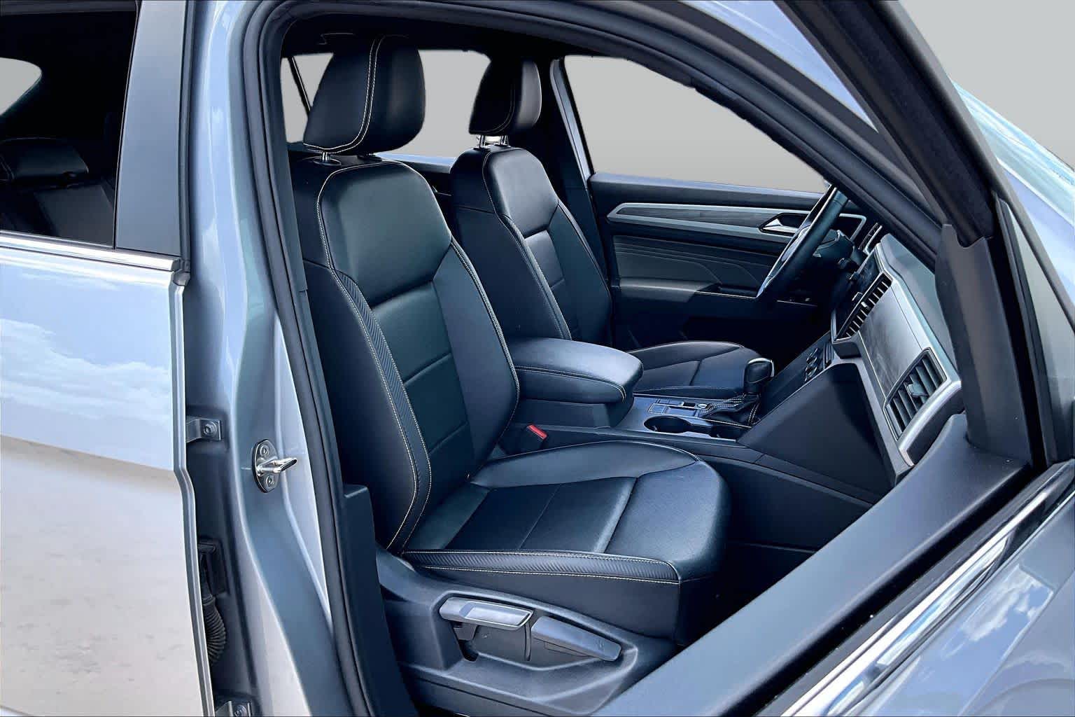 2021 Volkswagen Atlas Cross Sport 2.0T SE w/Technology Pyrite Silver Metallic at AutoNation USA Katy