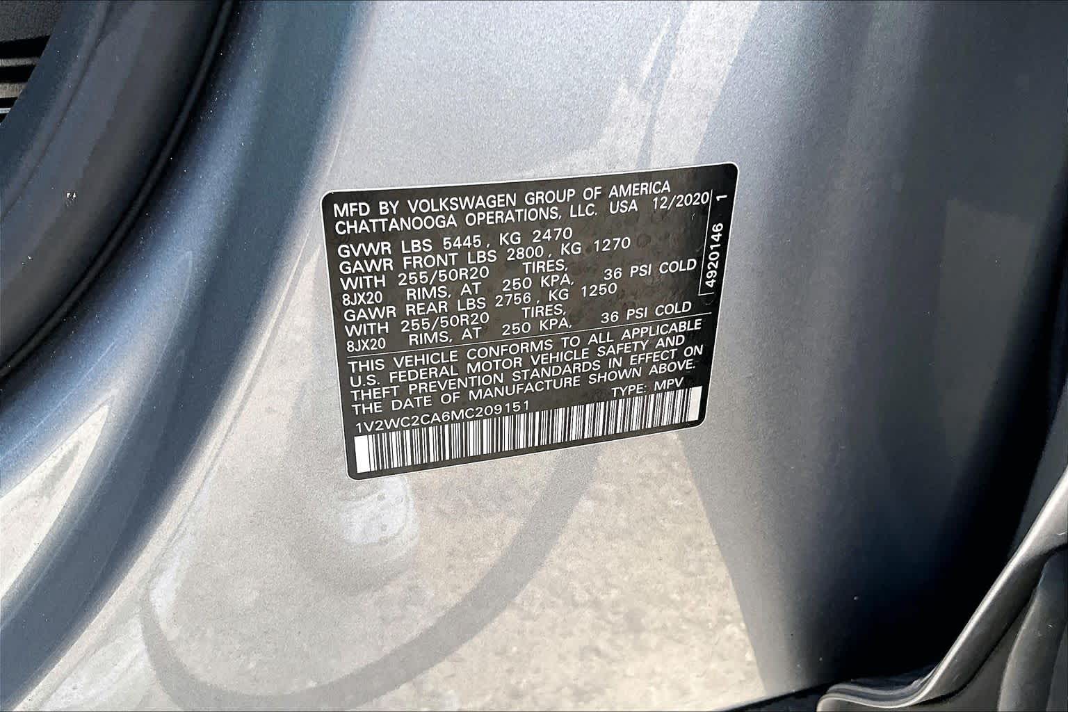 2021 Volkswagen Atlas Cross Sport 2.0T SE w/Technology Pyrite Silver Metallic at AutoNation USA Katy
