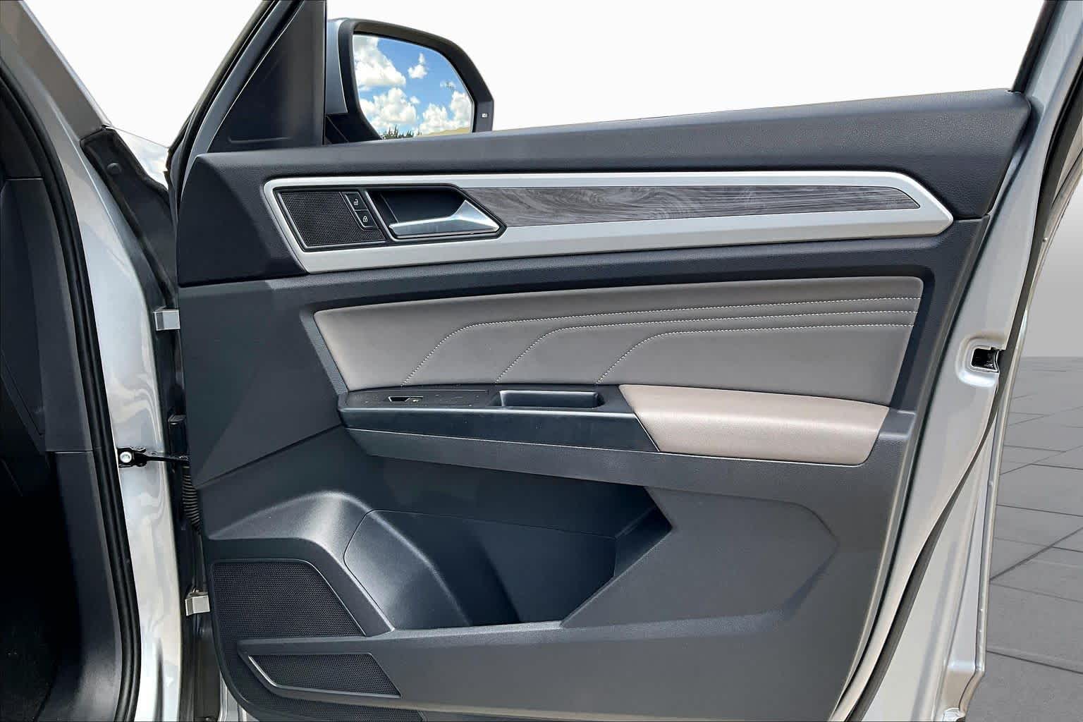 2021 Volkswagen Atlas Cross Sport 2.0T SE w/Technology Pyrite Silver Metallic at AutoNation USA Katy