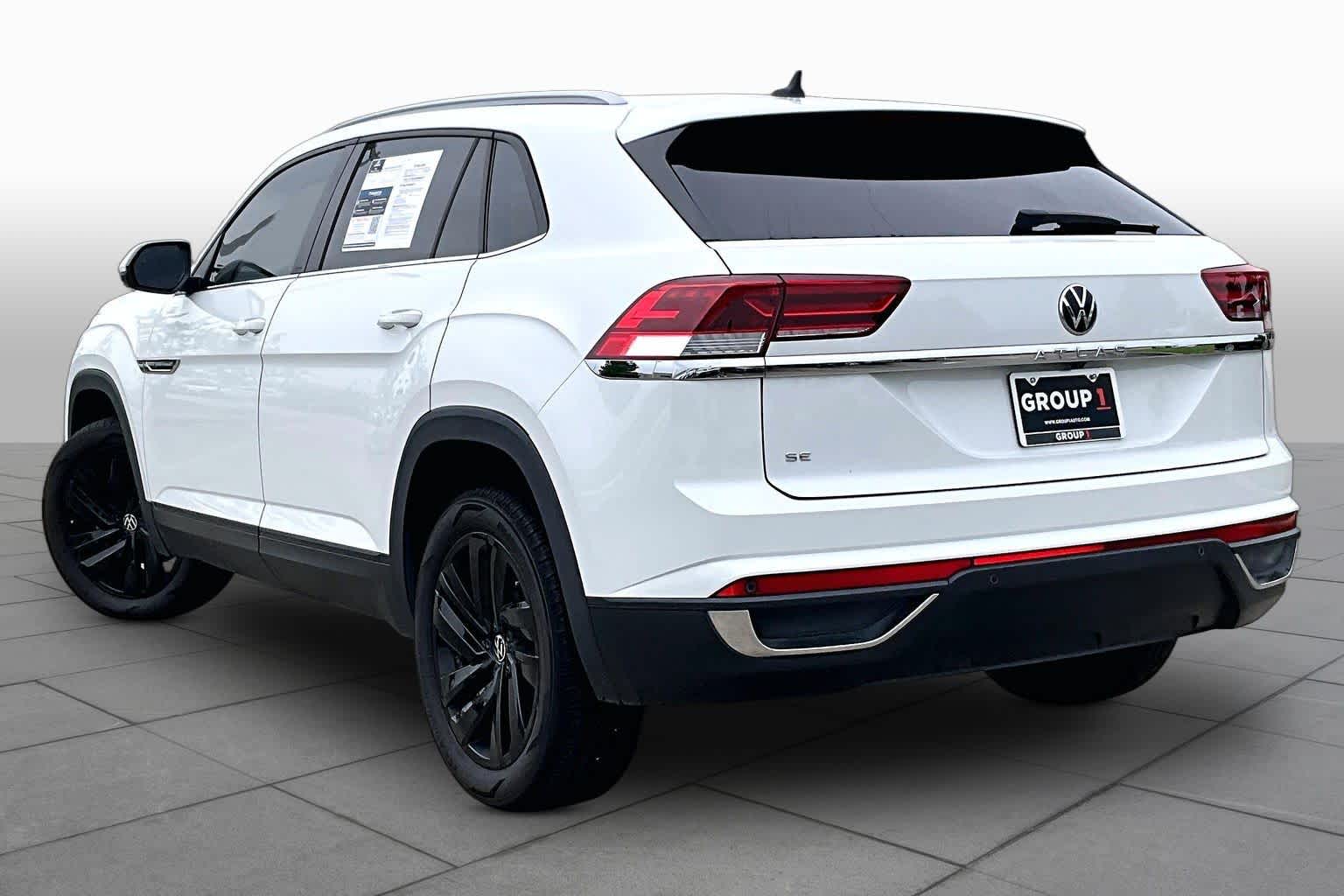 2021 Volkswagen Atlas Cross Sport 2.0T SE w/Technology Pure White at AutoNation USA Katy