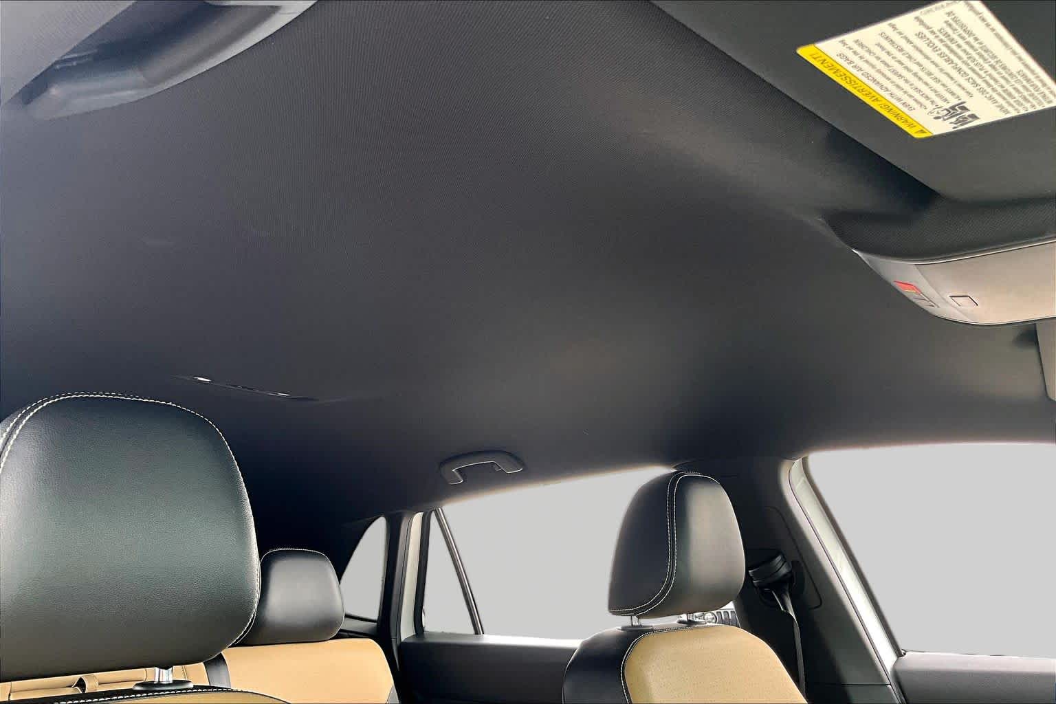 2021 Volkswagen Atlas Cross Sport 2.0T SE w/Technology Pure White at AutoNation USA Katy