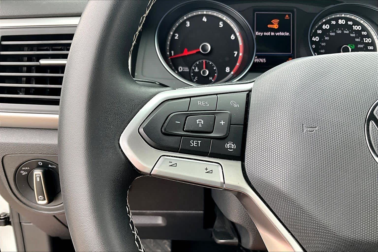 2021 Volkswagen Atlas Cross Sport 2.0T SE w/Technology Pure White at AutoNation USA Katy