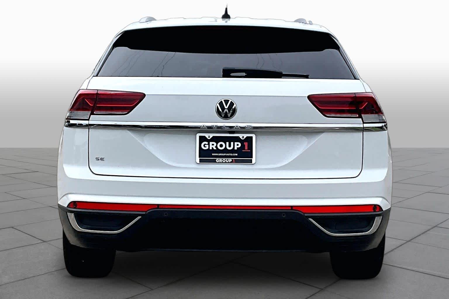 2021 Volkswagen Atlas Cross Sport 2.0T SE w/Technology Pure White at AutoNation USA Katy