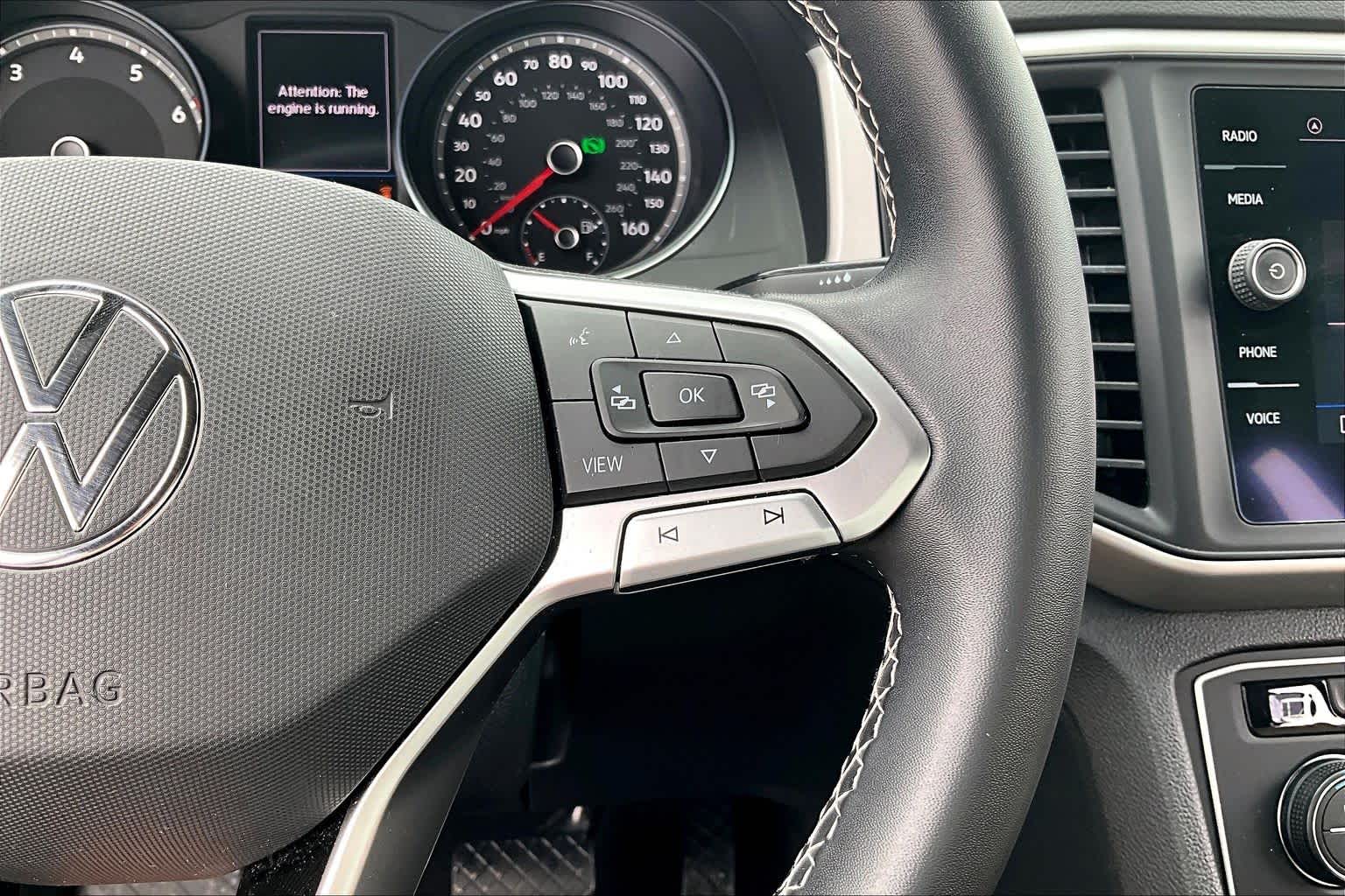 2021 Volkswagen Atlas Cross Sport 2.0T SE w/Technology Pure White at AutoNation USA Katy