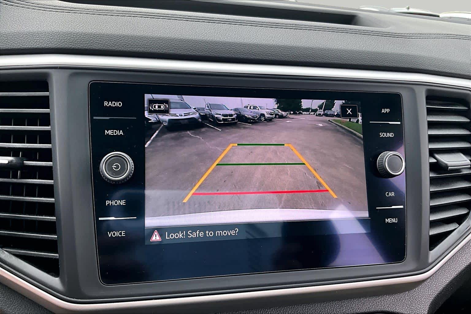 2021 Volkswagen Atlas Cross Sport 2.0T SE w/Technology Pure White at AutoNation USA Katy