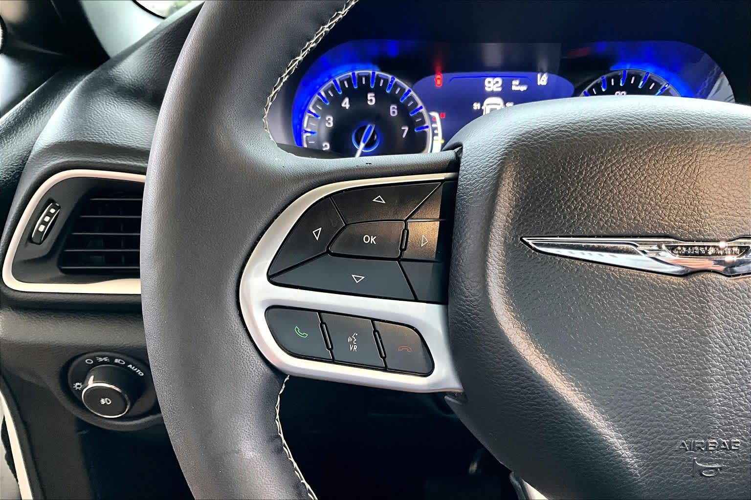 2025 Chrysler Pacifica Select Bright White Clearcoat at Tomball Chrysler Dodge Jeep Ram