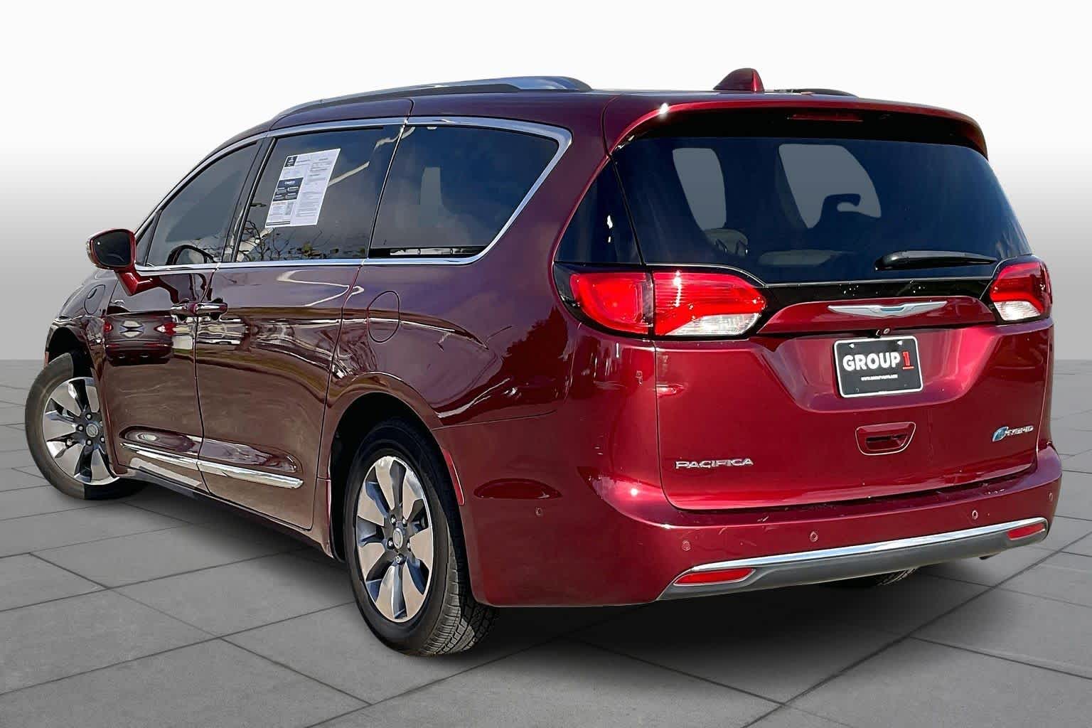 2018 Chrysler Pacifica Hybrid Limited Velvet Red Pearlcoat at AutoNation Ford Gulf Fwy