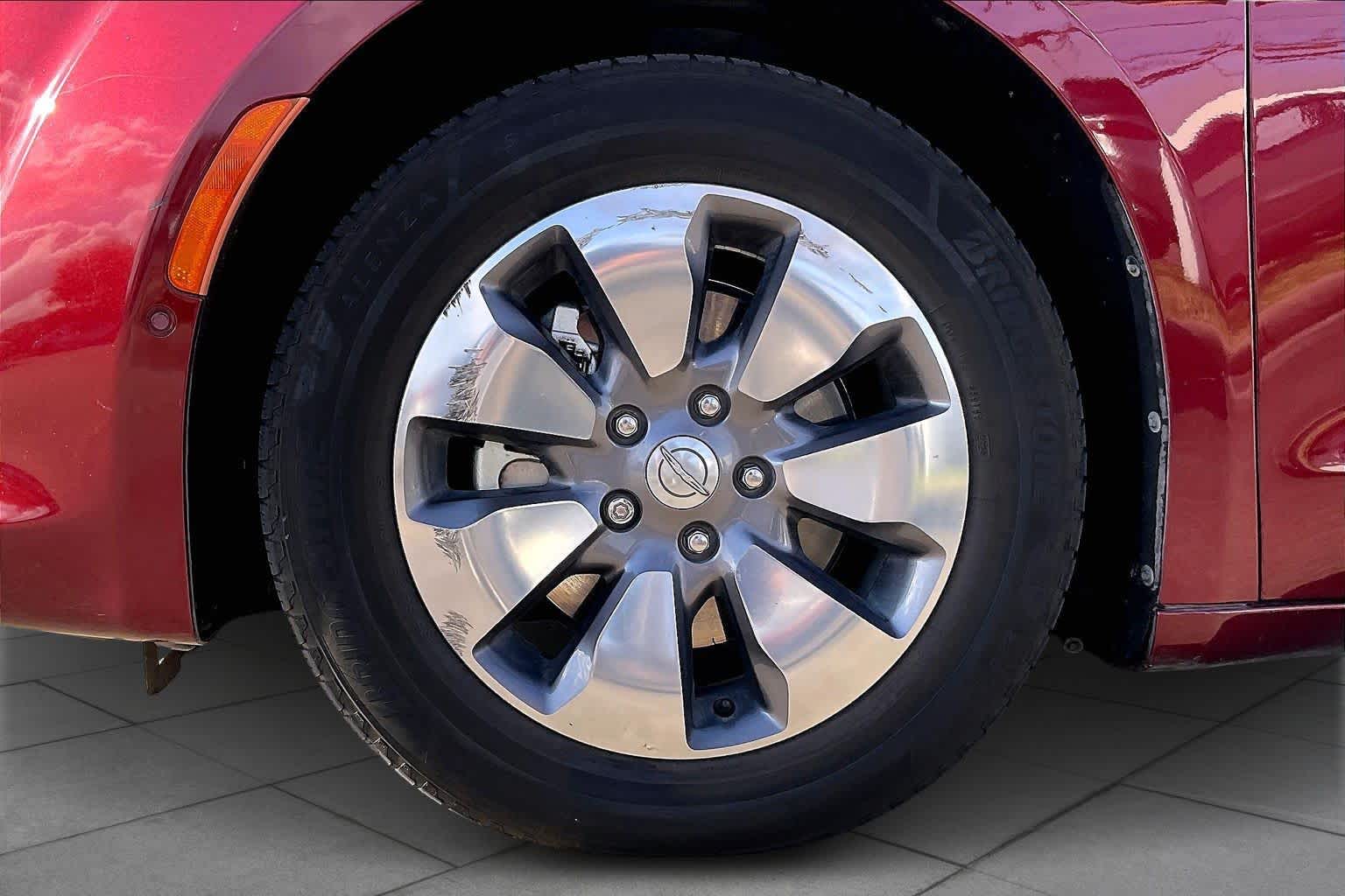 2018 Chrysler Pacifica Hybrid Limited Velvet Red Pearlcoat at AutoNation Ford Gulf Fwy