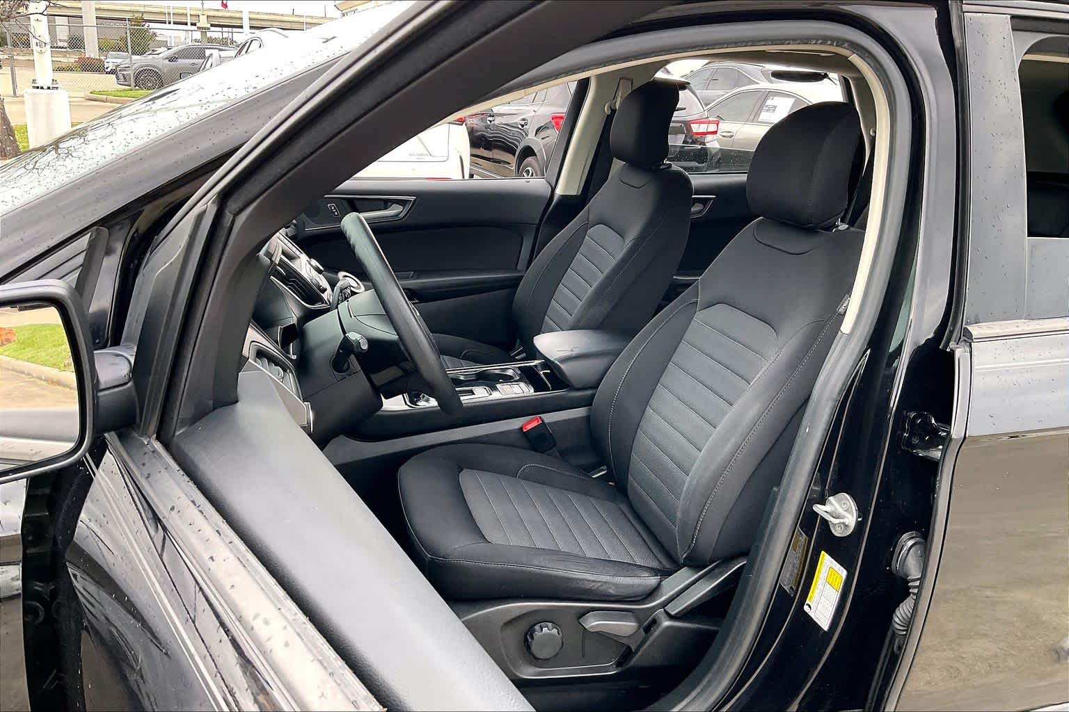 2019 Ford Edge SE Agate Black Metallic at AutoNation Ford Gulf Fwy