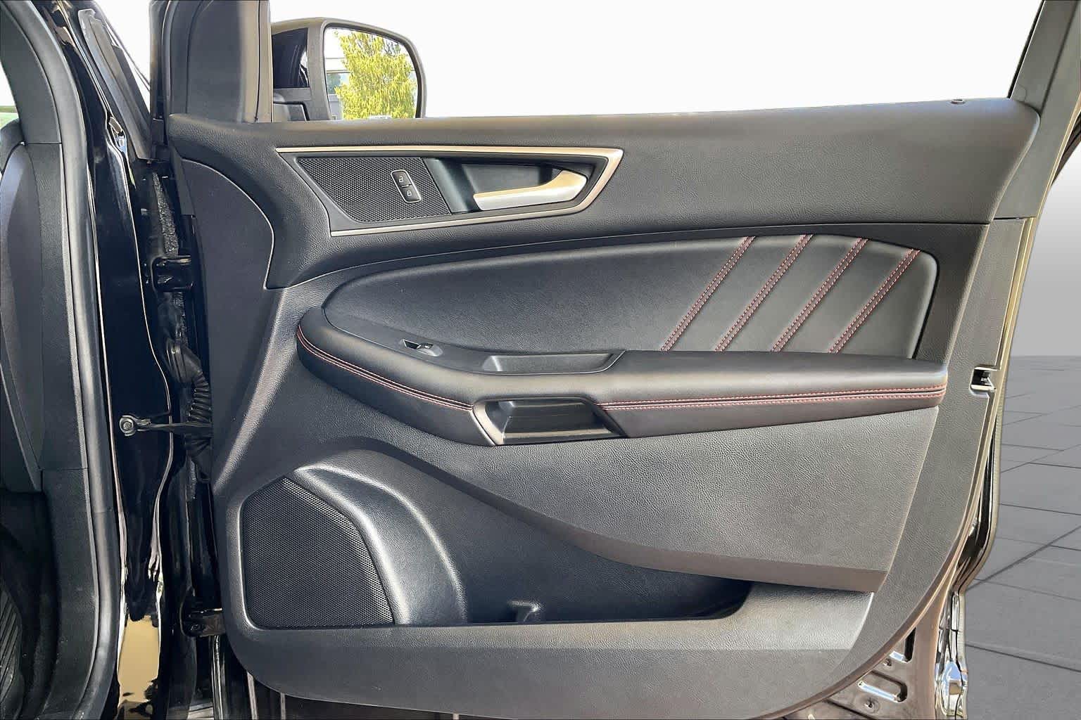 2022 Ford Edge ST-Line Agate Black Metallic at Tomball Ford