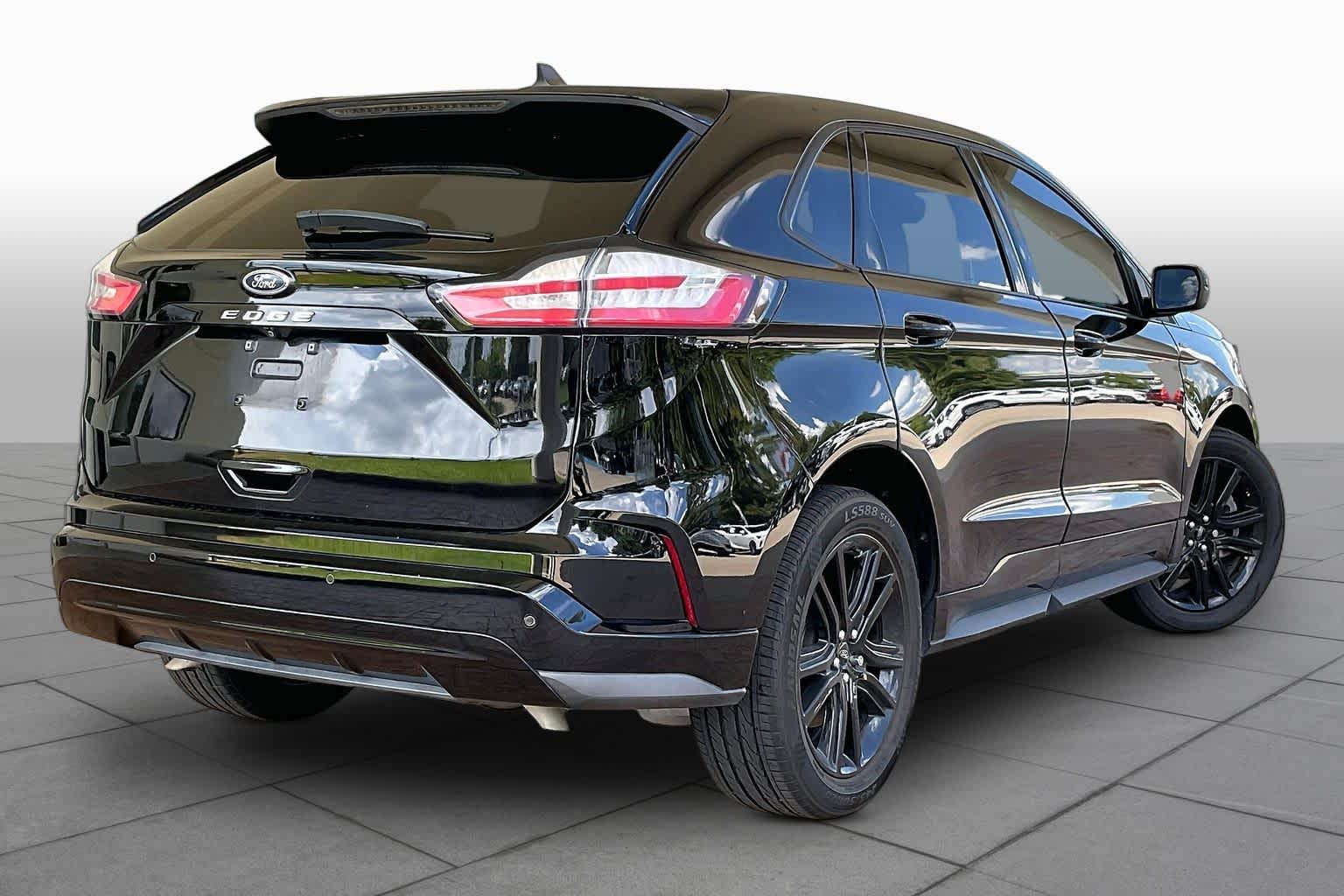 2022 Ford Edge ST-Line Agate Black Metallic at Tomball Ford