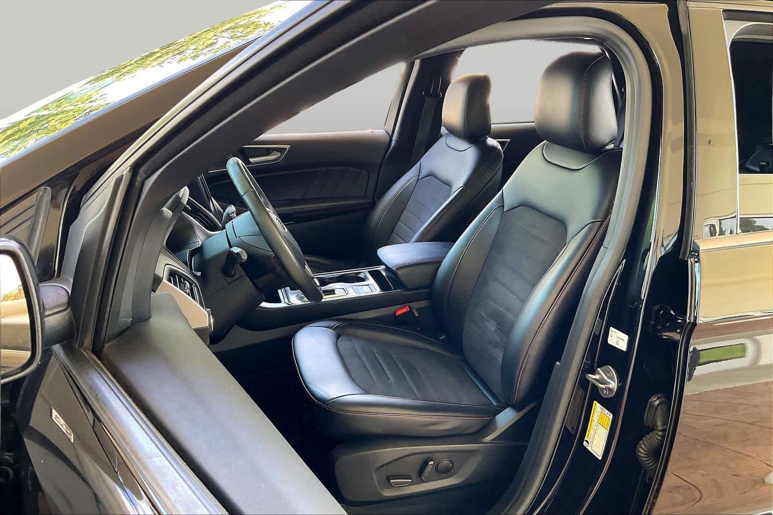 2022 Ford Edge ST-Line Agate Black Metallic at Tomball Ford