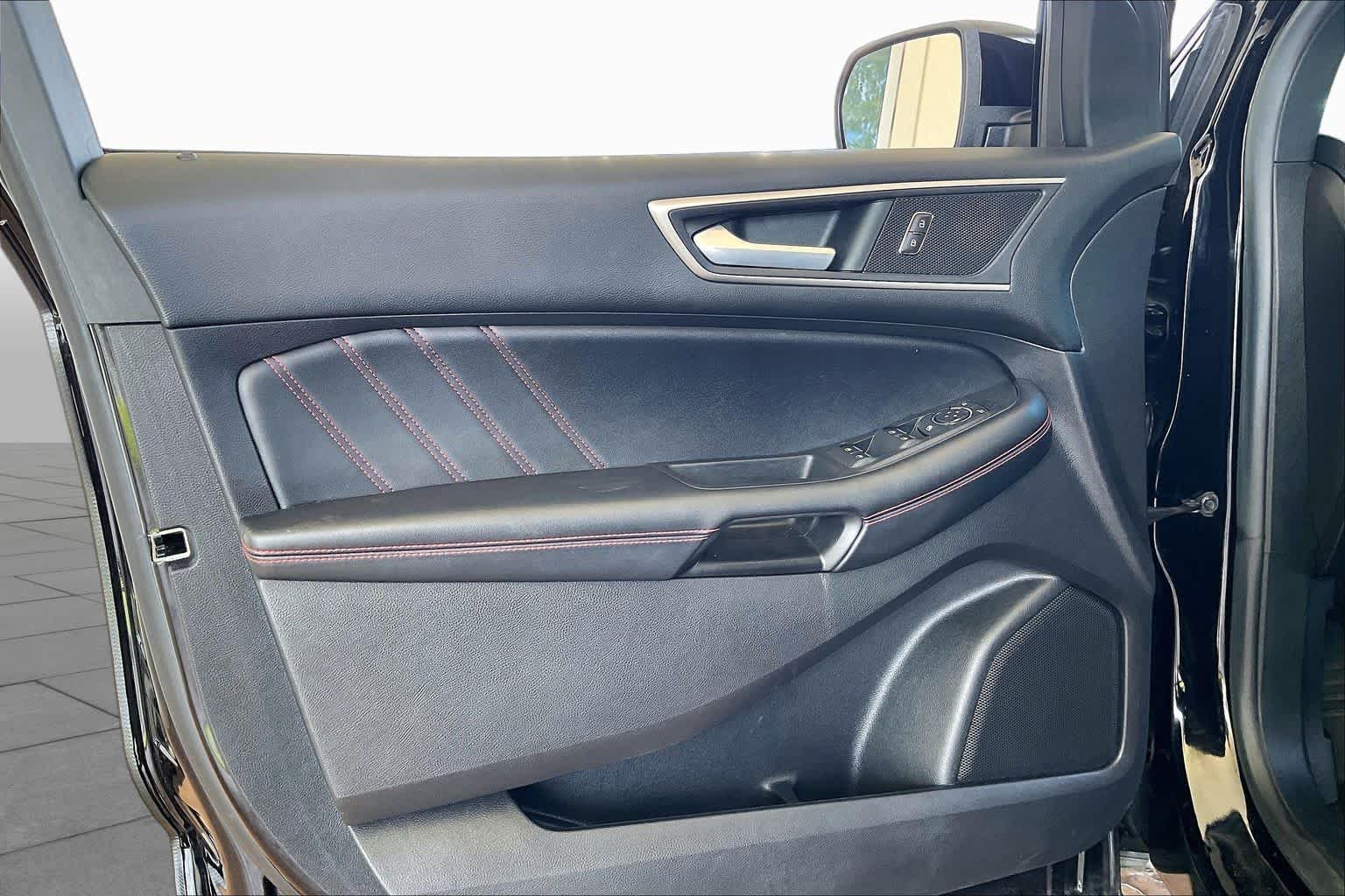 2022 Ford Edge ST-Line Agate Black Metallic at Tomball Ford