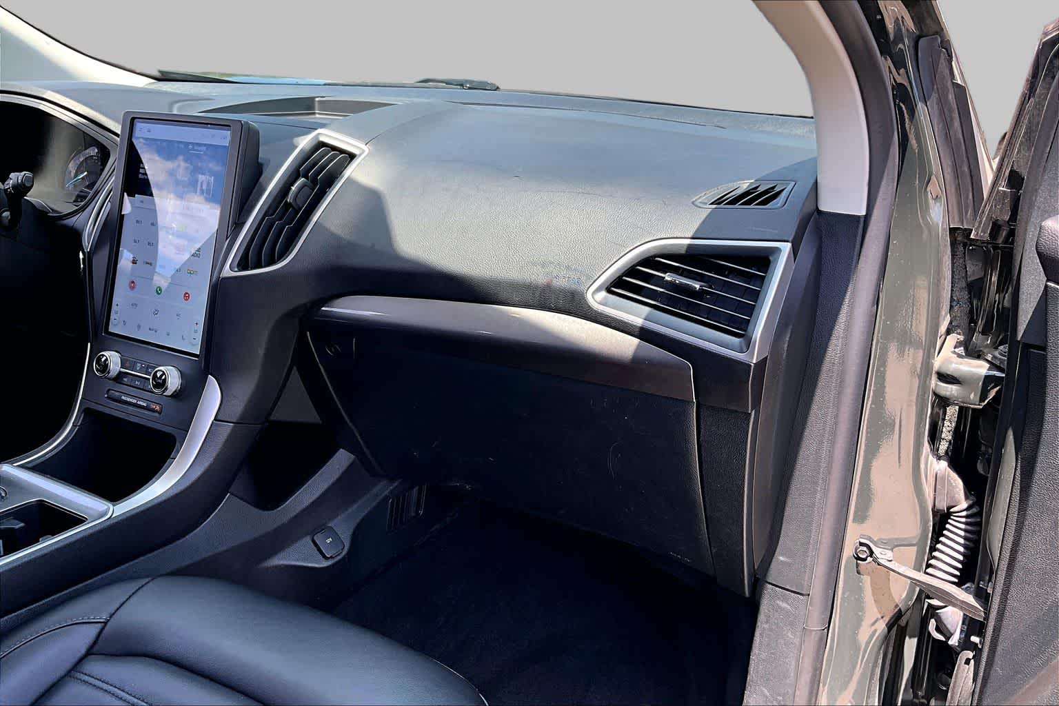 2024 Ford Edge SEL Forged Green Metallic at Turner Chevrolet