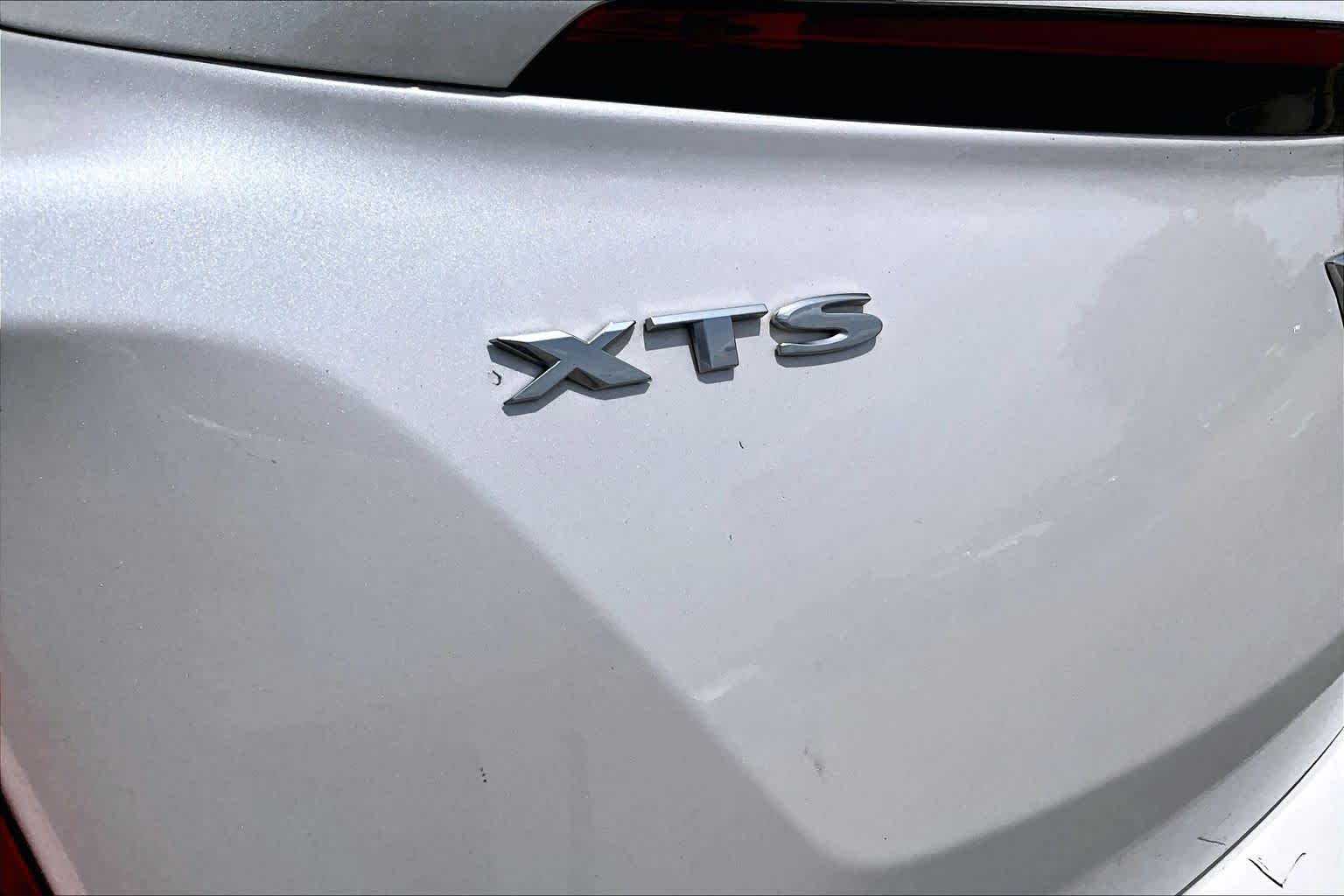 2019 Cadillac XTS Luxury Crystal White Tricoat at Davis Chevrolet