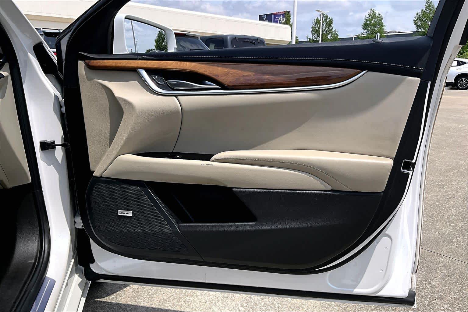2019 Cadillac XTS Luxury Crystal White Tricoat at Davis Chevrolet