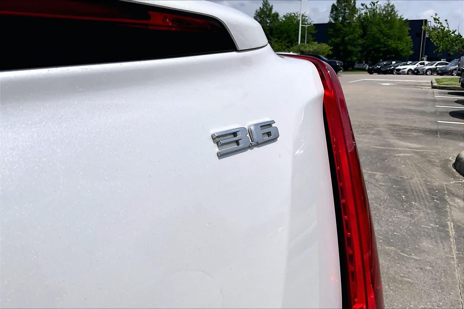 2019 Cadillac XTS Luxury Crystal White Tricoat at Davis Chevrolet