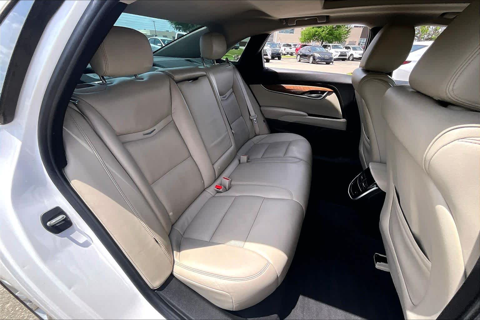 2019 Cadillac XTS Luxury Crystal White Tricoat at Davis Chevrolet