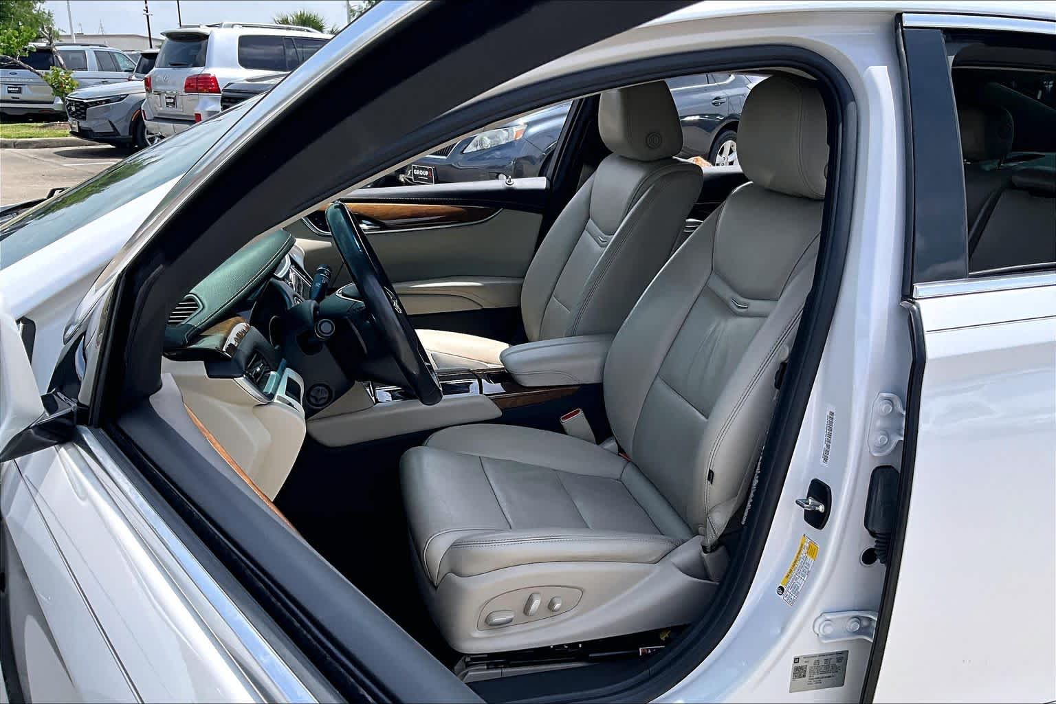 2019 Cadillac XTS Luxury Crystal White Tricoat at Davis Chevrolet
