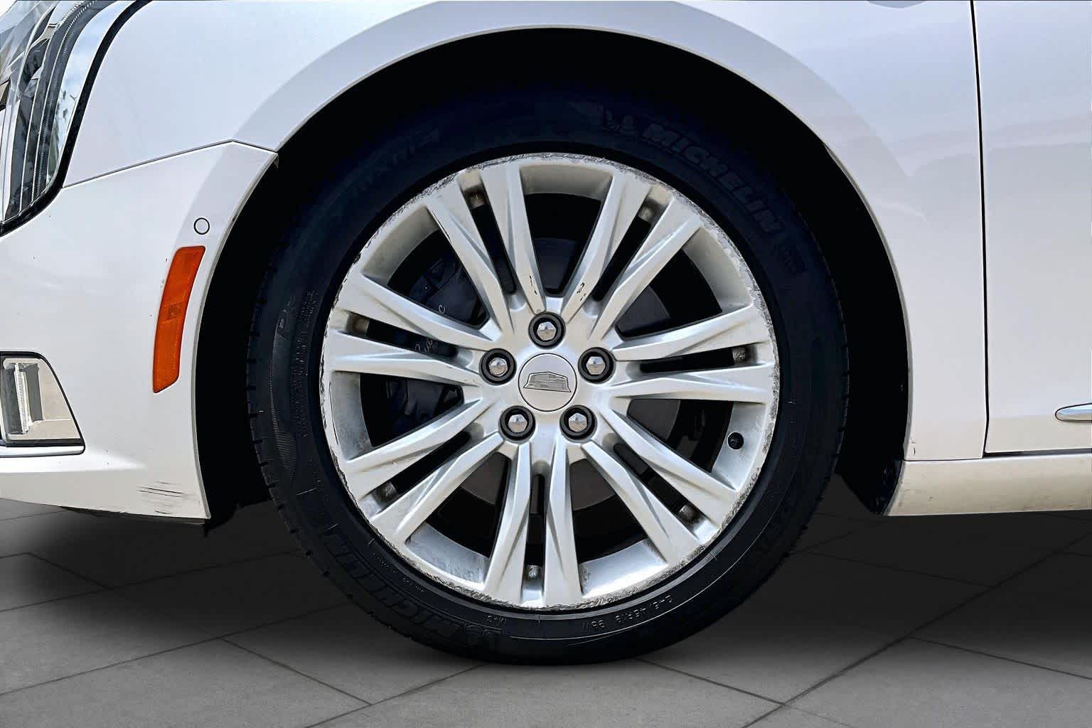 2019 Cadillac XTS Luxury Crystal White Tricoat at Davis Chevrolet