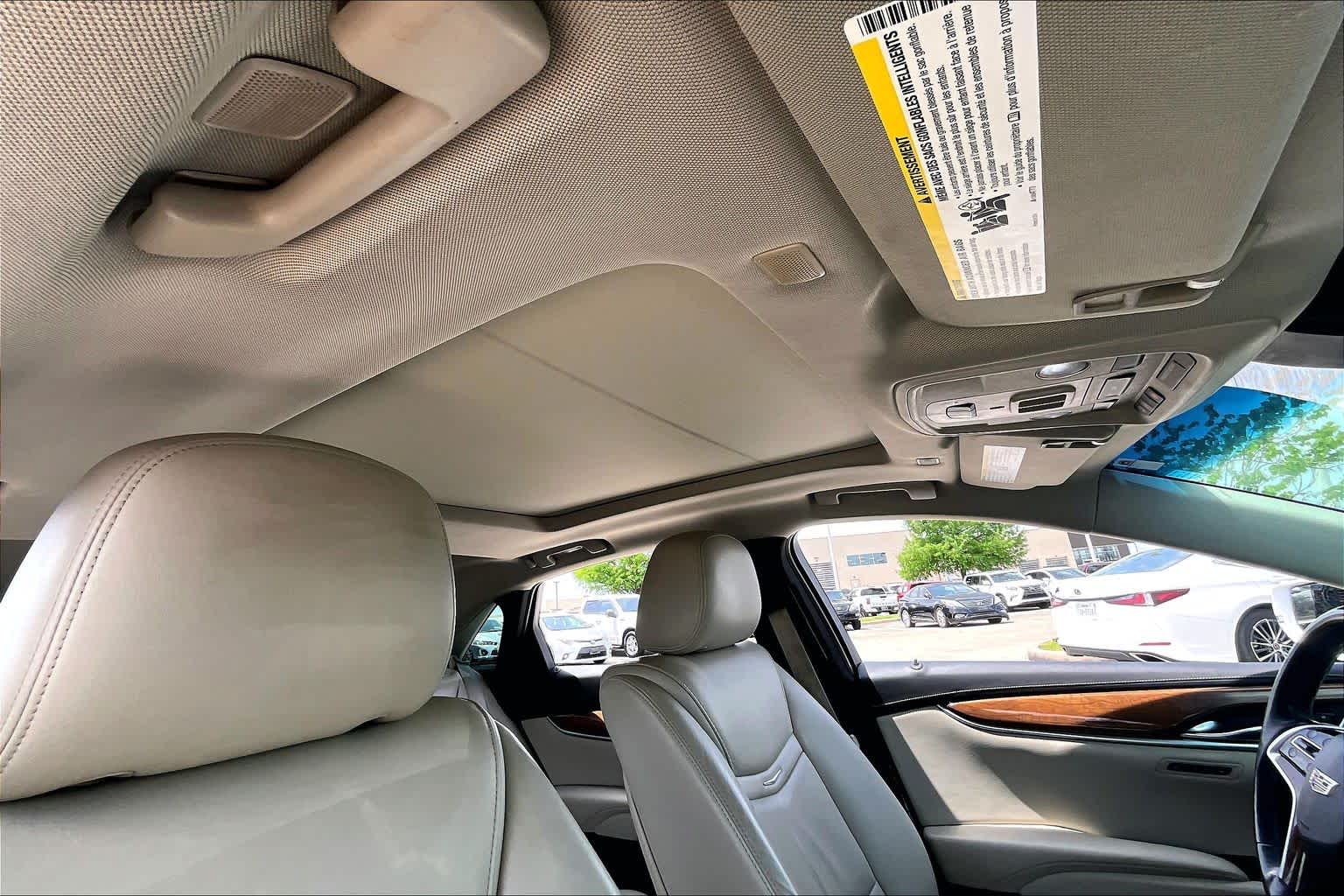 2019 Cadillac XTS Luxury Crystal White Tricoat at Davis Chevrolet