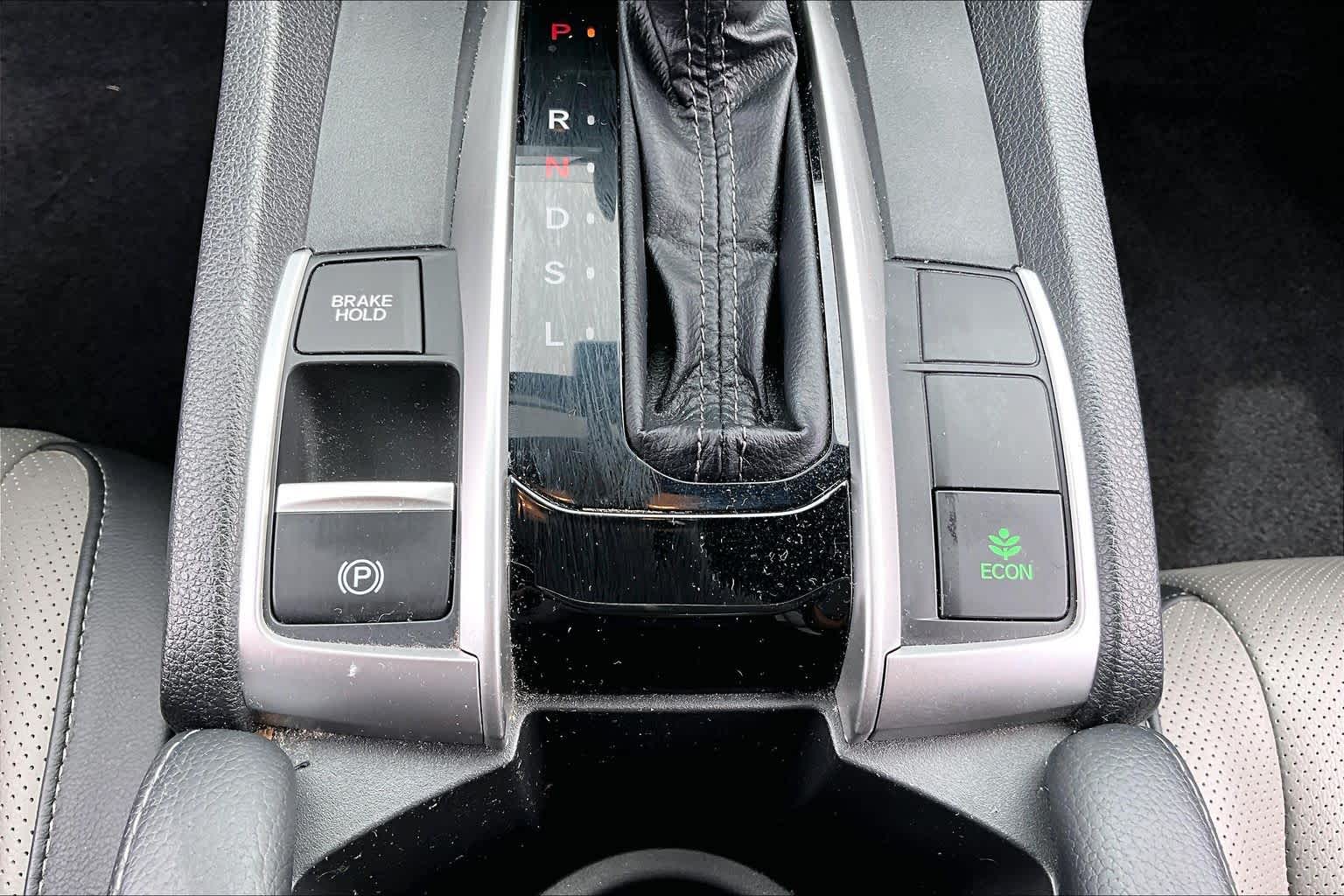 2018 Honda Civic Coupe photo 31 of 33