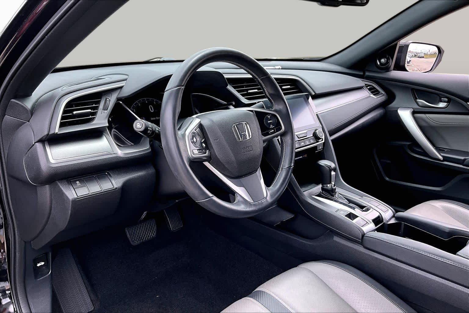 2018 Honda Civic Coupe photo 15 of 33
