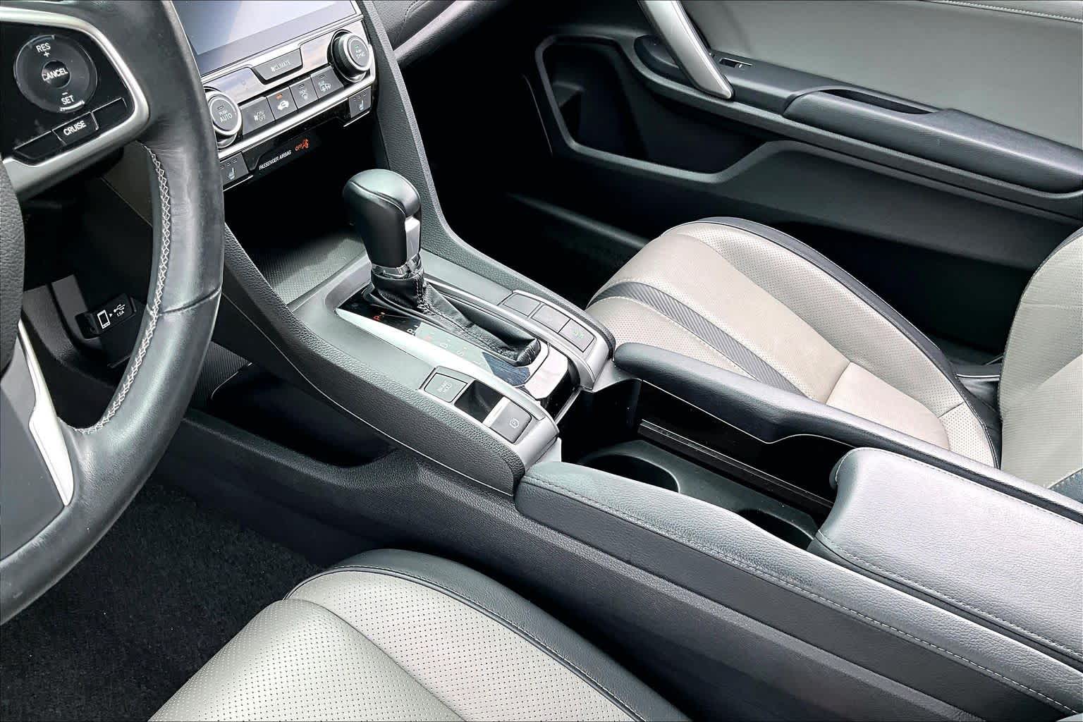 2018 Honda Civic Coupe photo 14 of 33