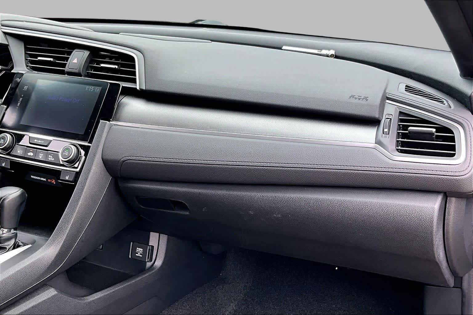 2018 Honda Civic Coupe photo 16 of 33