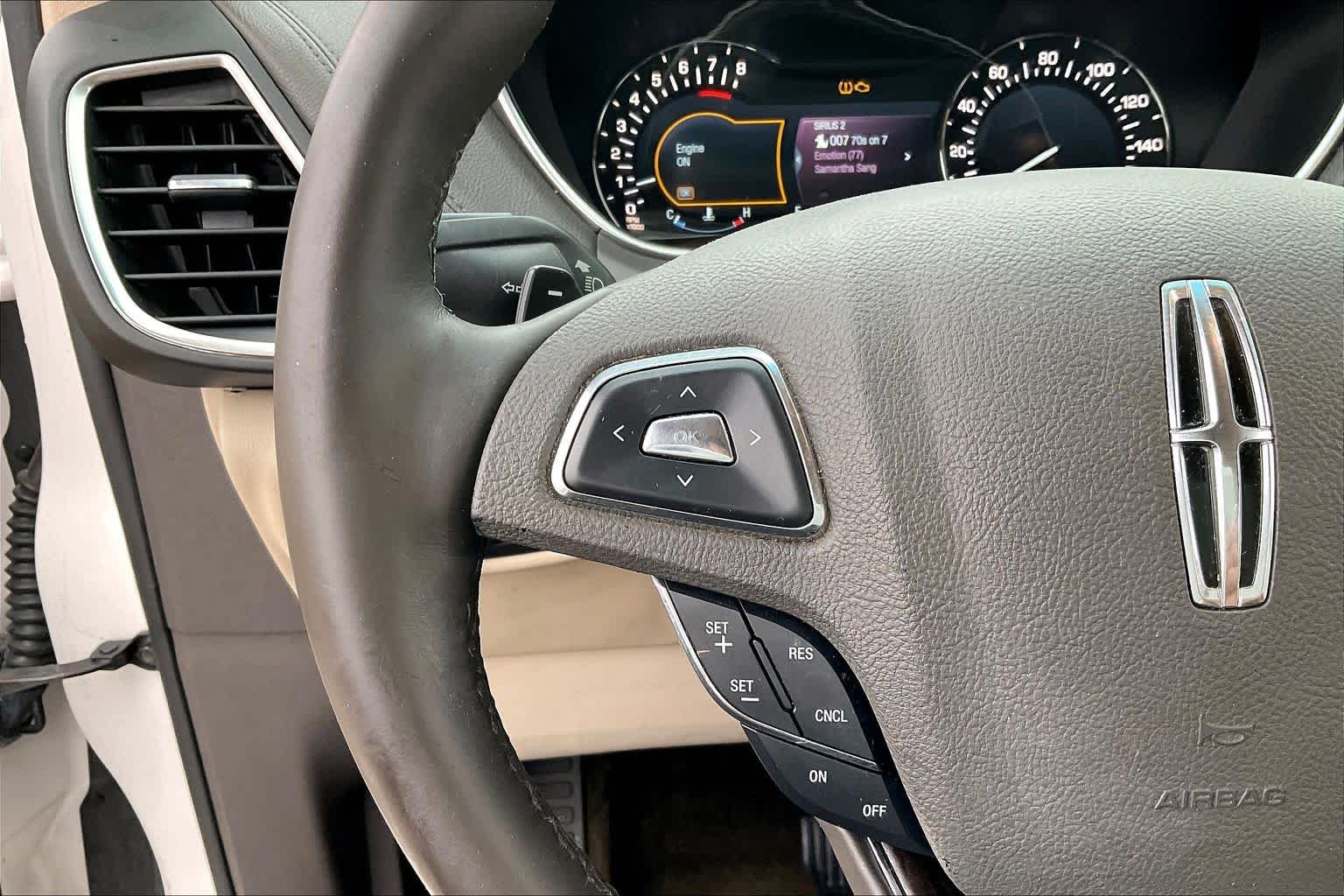 2016 Lincoln MKX Select White Platinum Metallic Tri-Coat at Mac Haik Ford