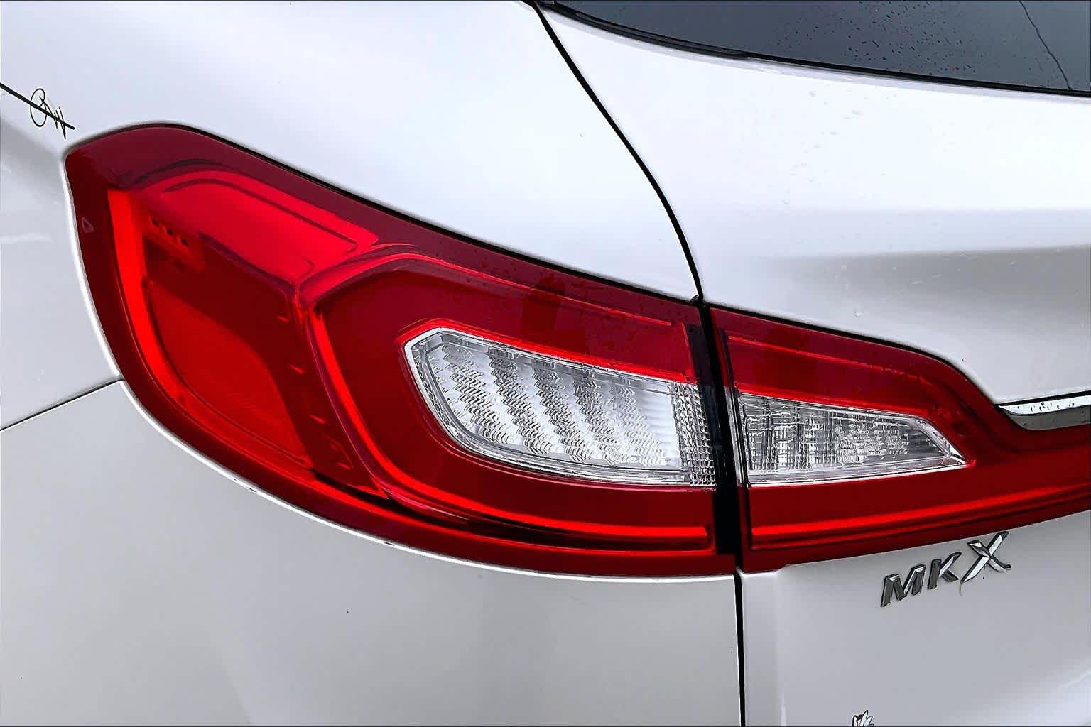 2016 Lincoln MKX Select White Platinum Metallic Tri-Coat at Mac Haik Ford