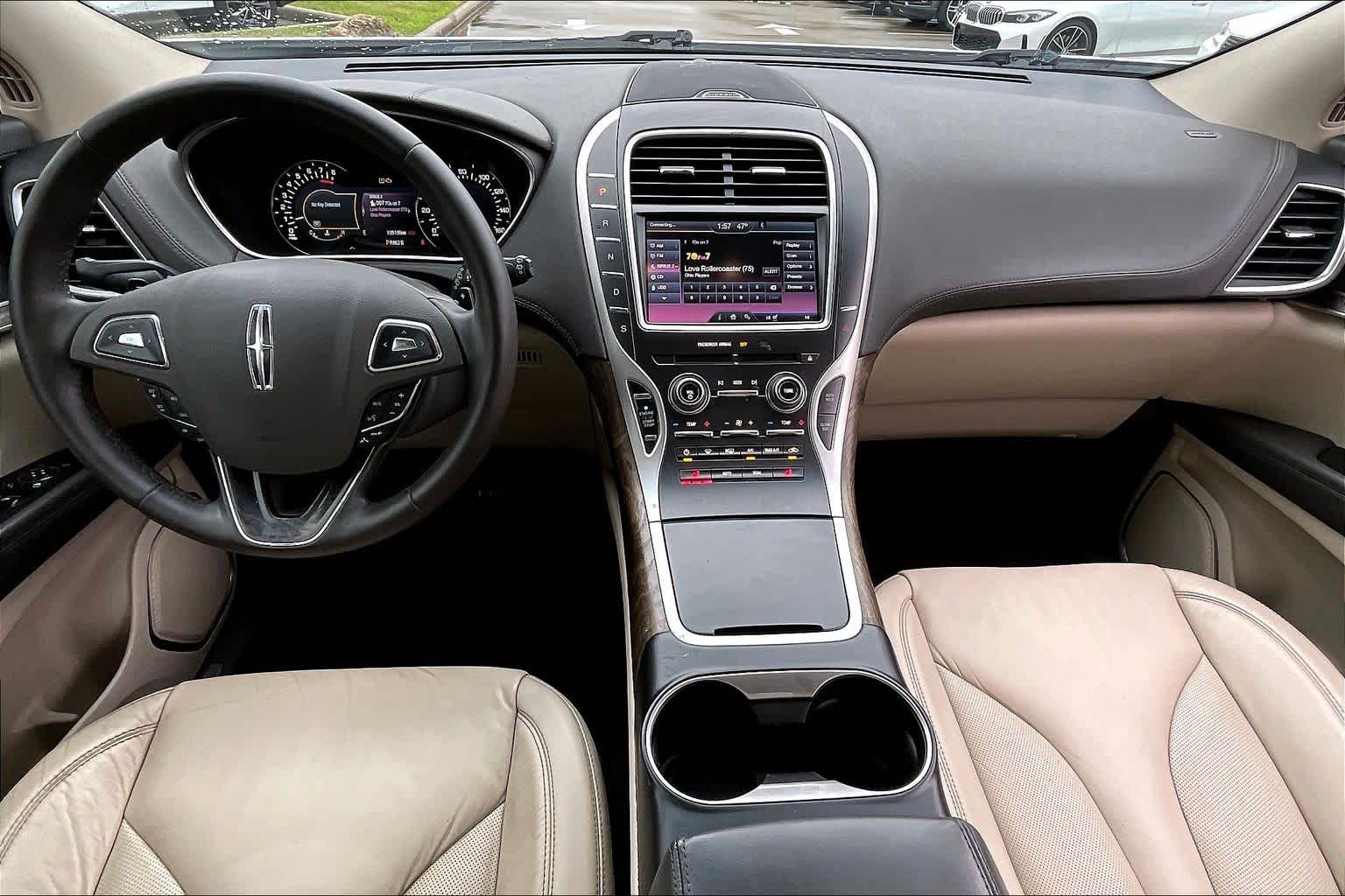 2016 Lincoln MKX Select White Platinum Metallic Tri-Coat at Mac Haik Ford