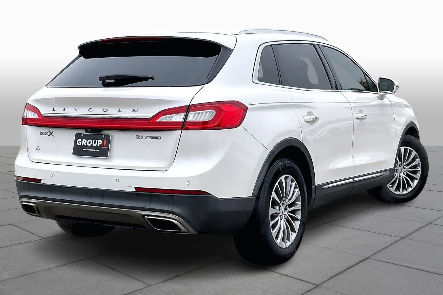 2016 Lincoln MKX Select White Platinum Metallic Tri-Coat at Mac Haik Ford
