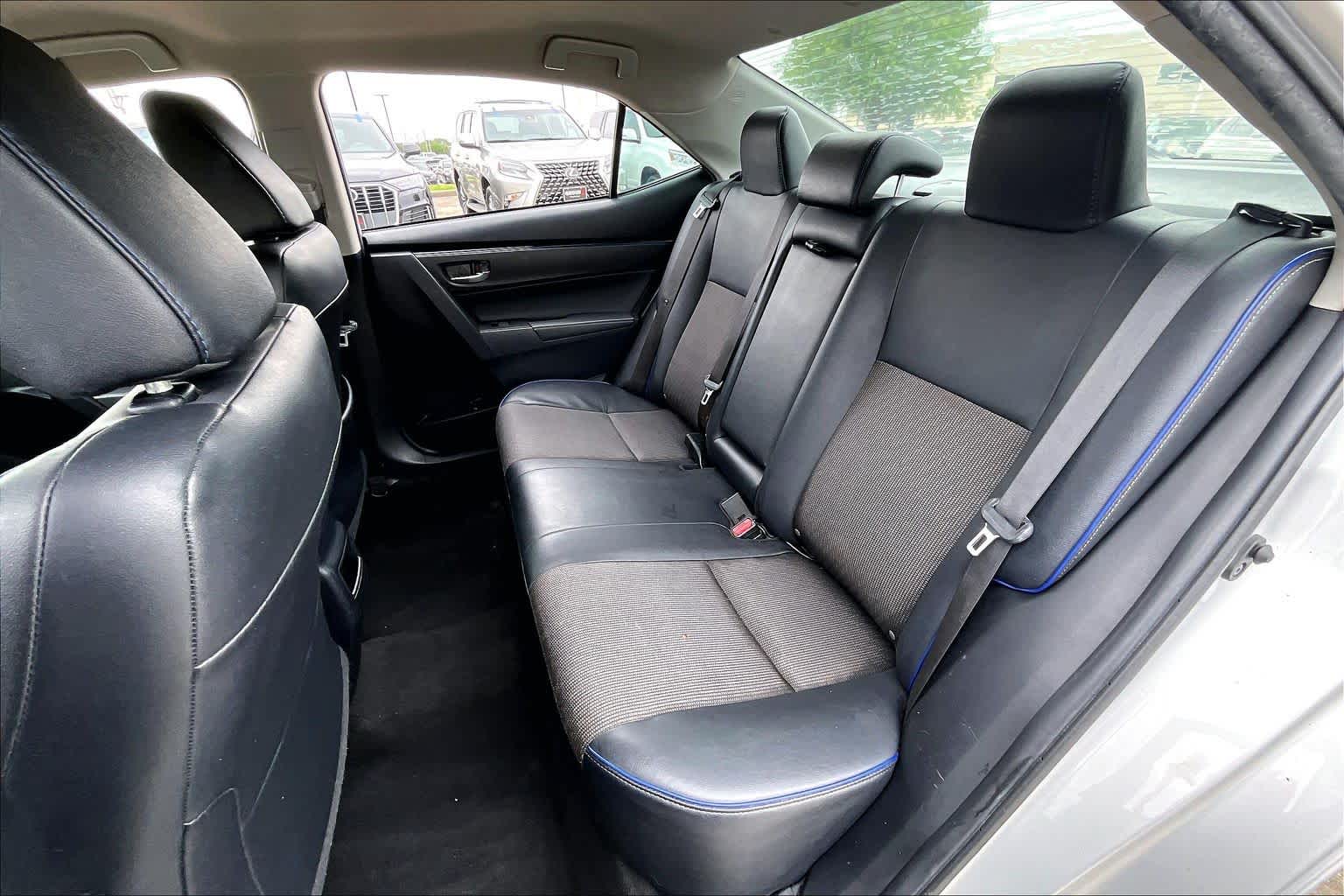 2019 Toyota Corolla SE Classic Silver Metallic at HGreg Houston