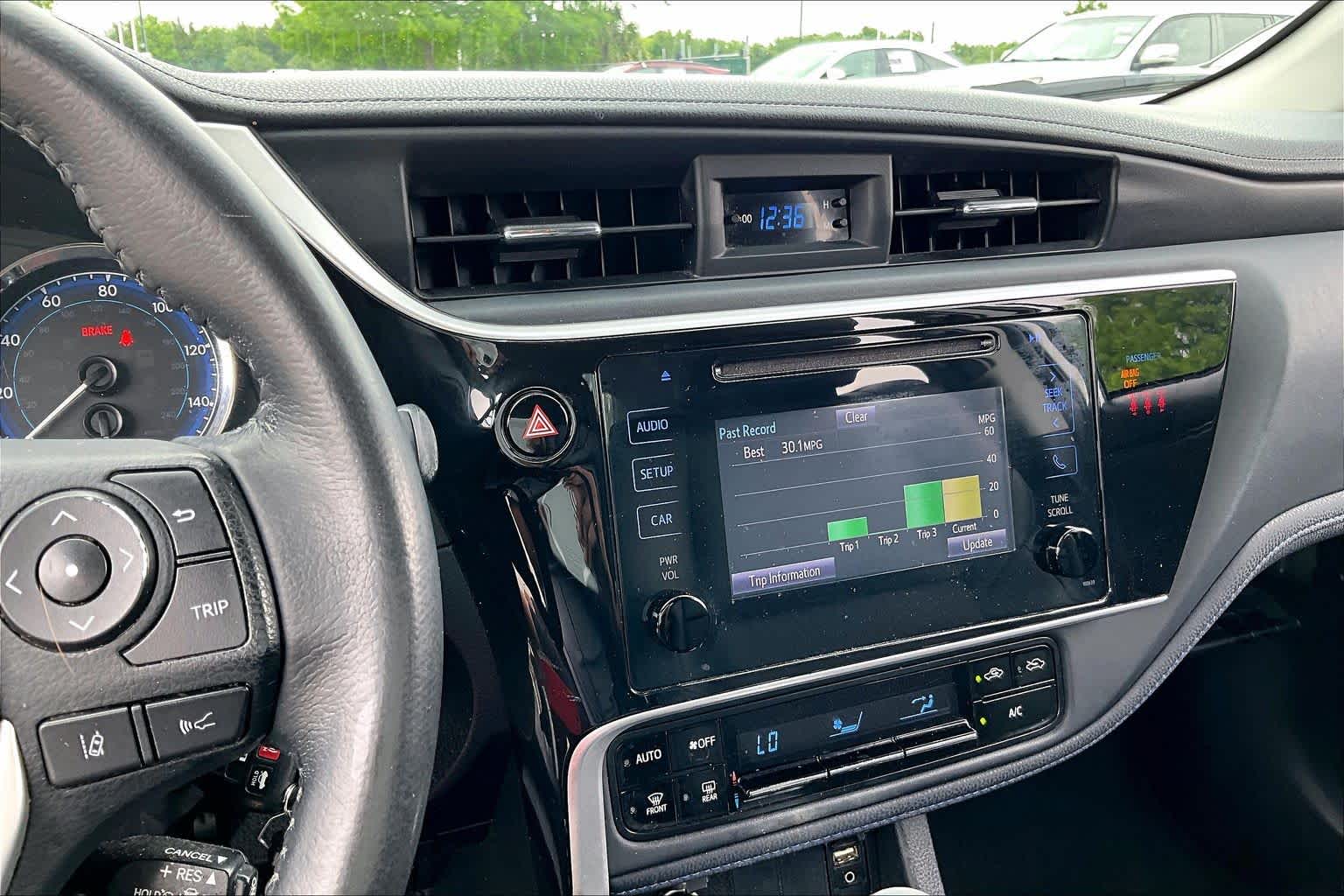 2019 Toyota Corolla SE Classic Silver Metallic at HGreg Houston