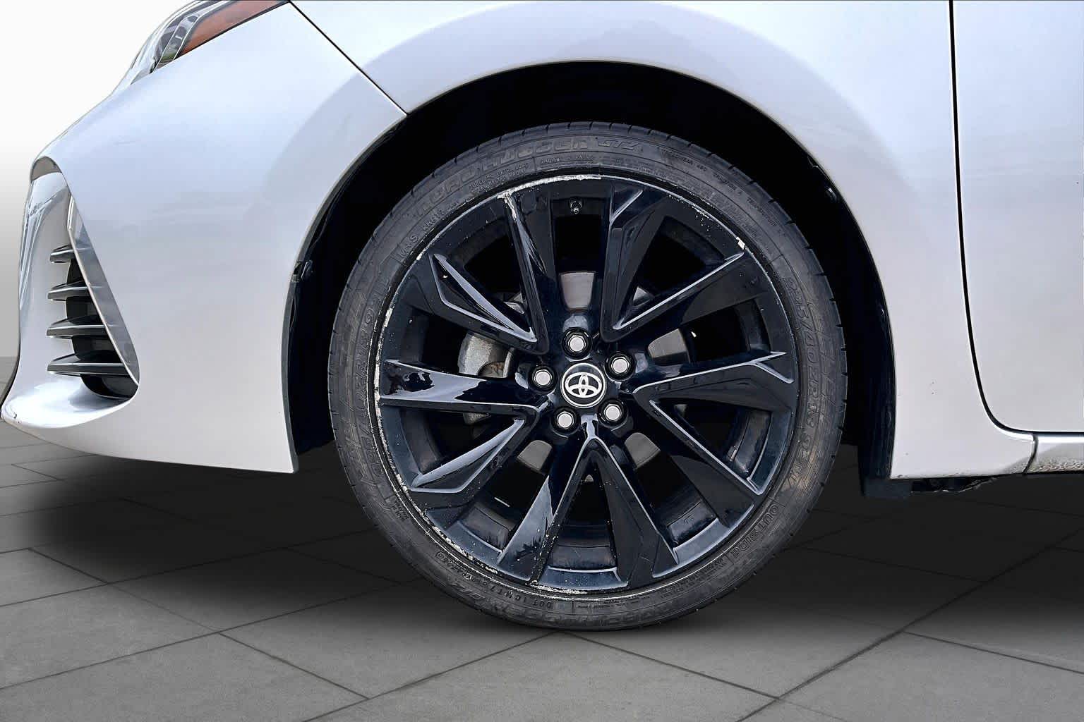 2019 Toyota Corolla SE Classic Silver Metallic at HGreg Houston